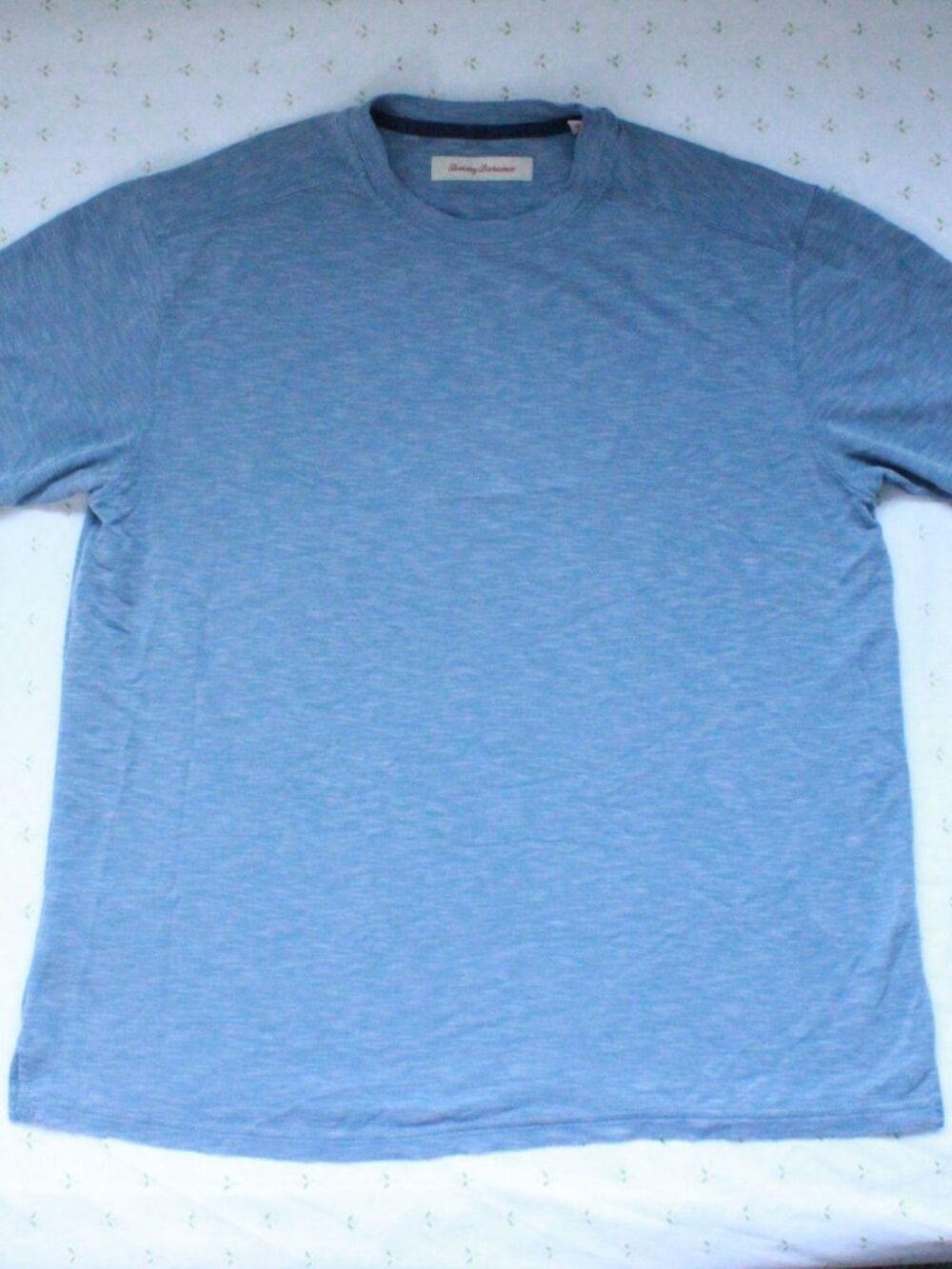tommy bahama short sleeve crew tee size large